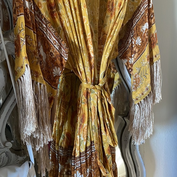 MYSTIC TASSELLED ROBE IN SUNFLOWER - Picture 5 of 10